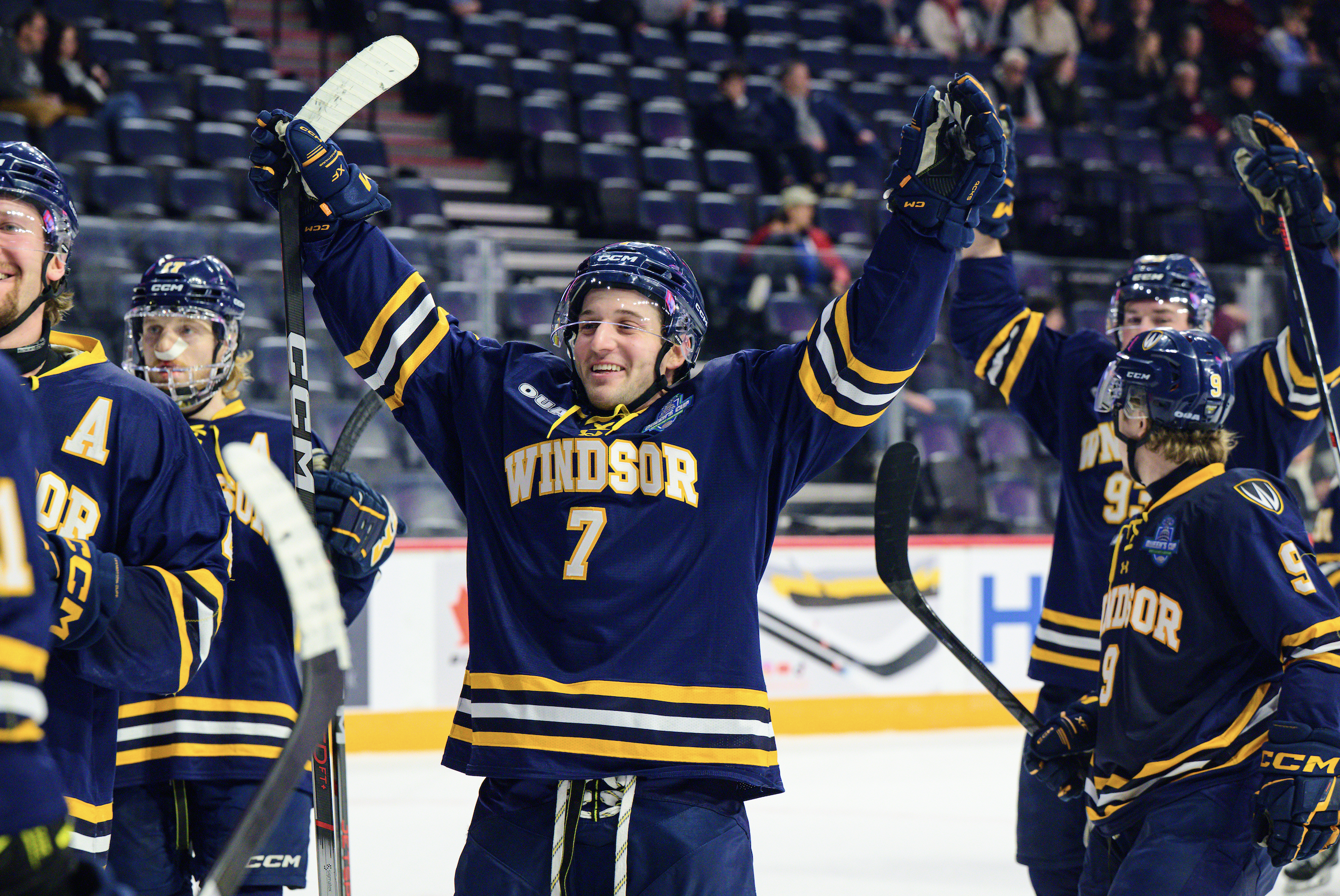 Les Lancers d&eacute;font les Cougars de justesse et passent en demi-finales de la Coupe Universitaire