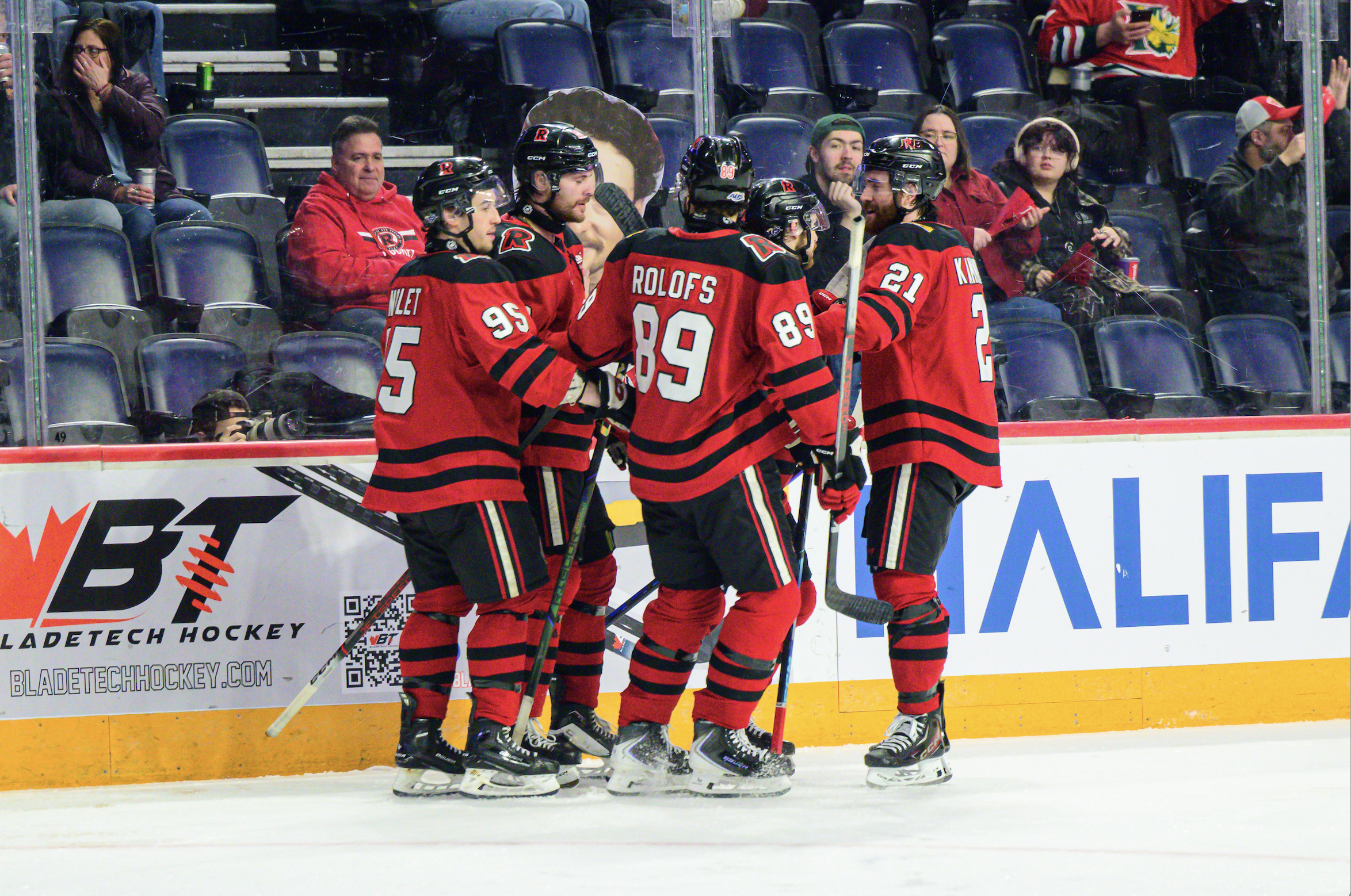 Les REDS s&rsquo;imposent devant les gaels et affronteront l&rsquo;UQTR en demi-finales