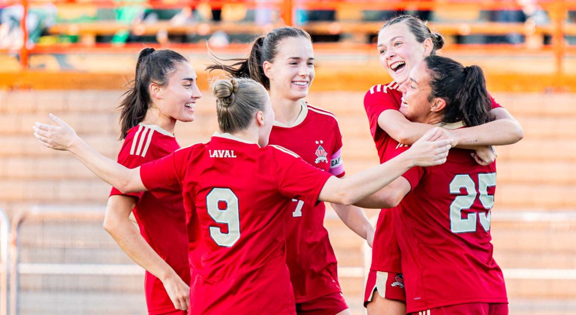 L&rsquo;&eacute;quipe f&eacute;minine de soccer du Rouge et Or de Laval pr&ecirc;te &agrave; conqu&eacute;rir le monde lors de la Coupe du monde universitaire de soccer de la FISU 2025